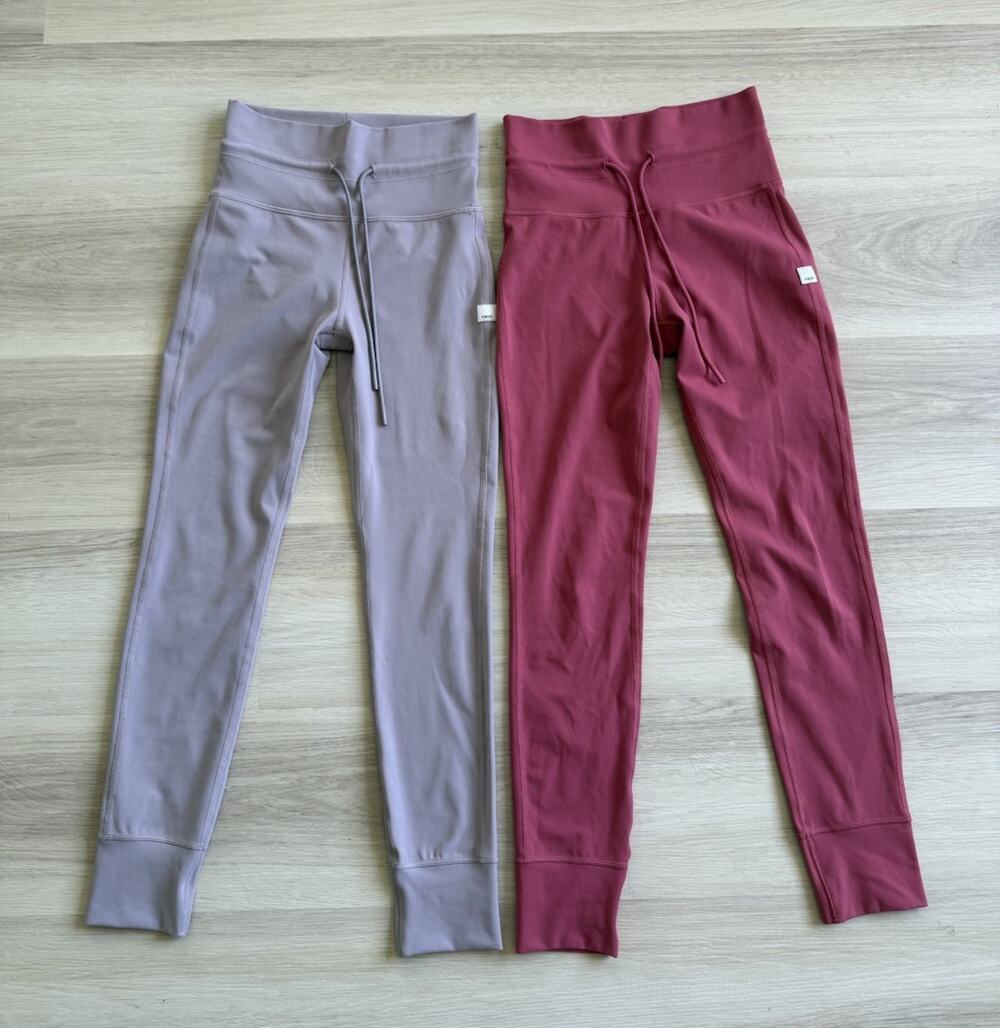 Vuori High-Rise Daily Leggings in Strawberry Pink & Dusk Women’s XS Lot Of 2